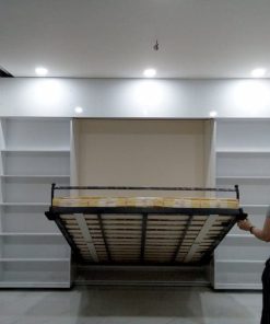 Giường đa năng ẩn kệ sách của Mạnh Tùng sử dụng dễ dàng bằng 1 tay