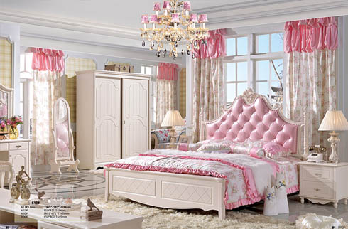 giường ngủ bé gái màu hồng